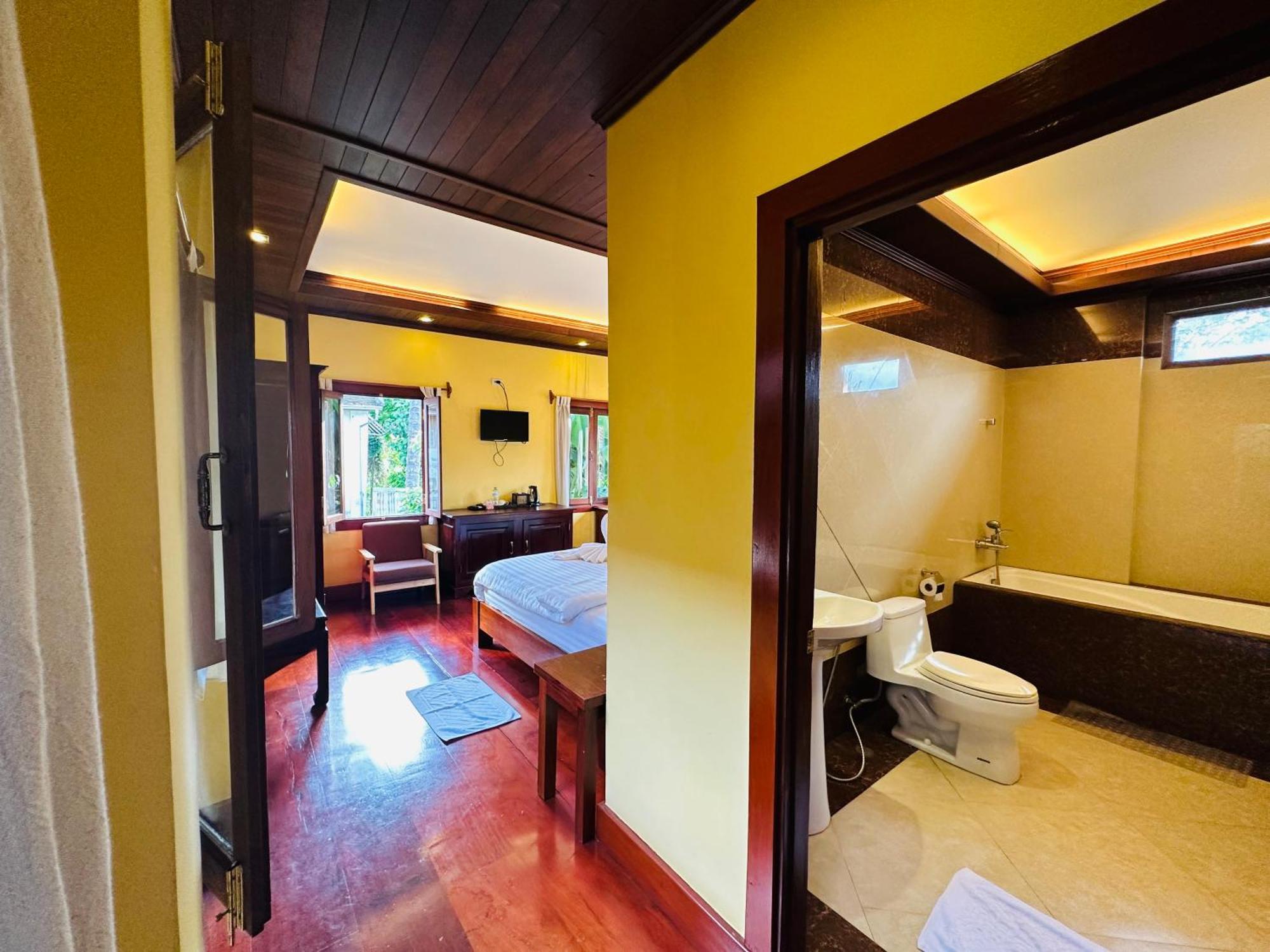 Villa Phonethip Mekong Riverside 琅勃拉邦 外观 照片